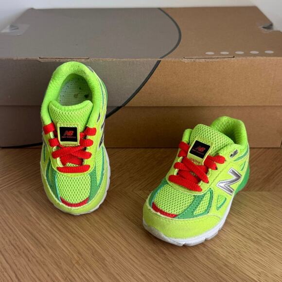 Limited Edition New Balance 990 V4 “DTLR Festive” Toddler Sneakers - SZ 4 C - Picture 1 of 13
